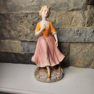 Norleans 8 1/2" Porcelain Lady Figurine Feminine Cottage French Country Japan